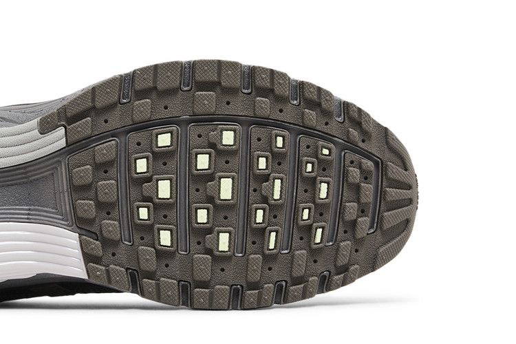 Nike P-6000 Cave Stone Medium Ash Flat Pewter Metallic Silver mans sneaker