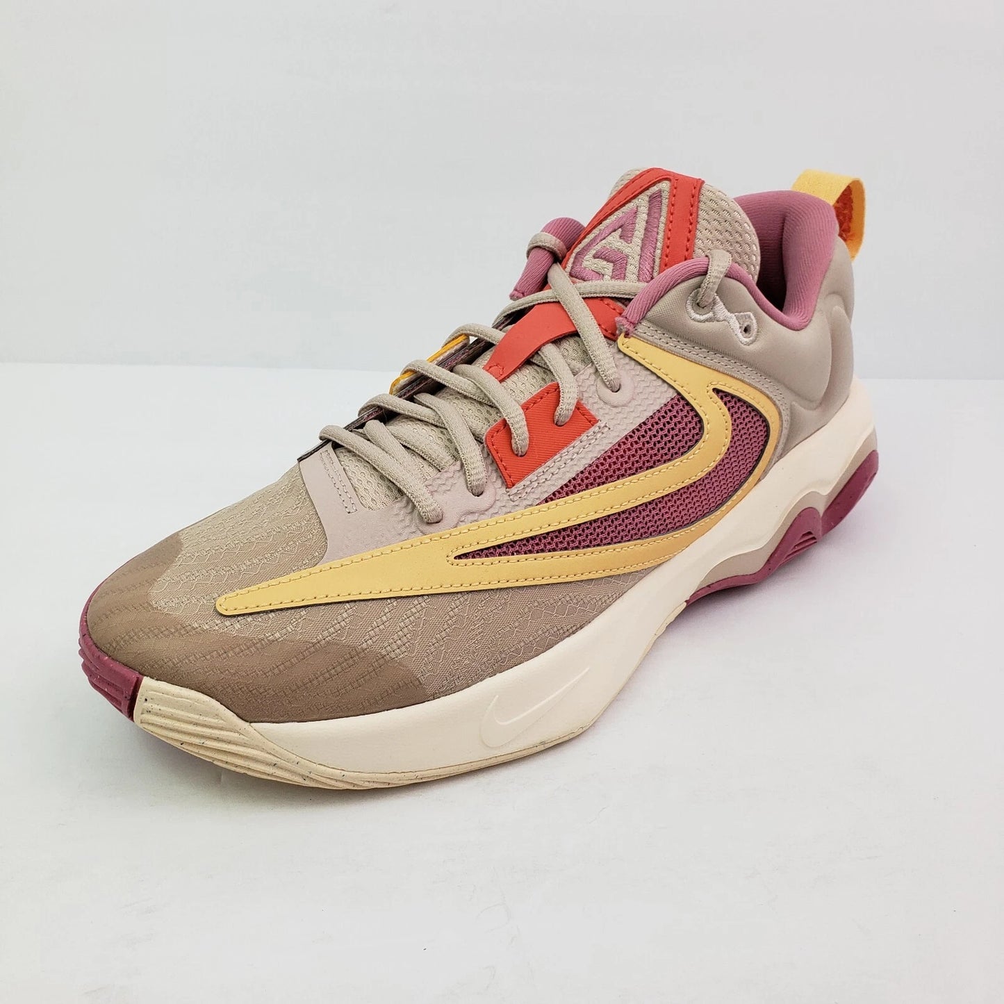 Nike Giannis Immortality 3 Mens Fossil Stone Gold Berry Basketball Shoes