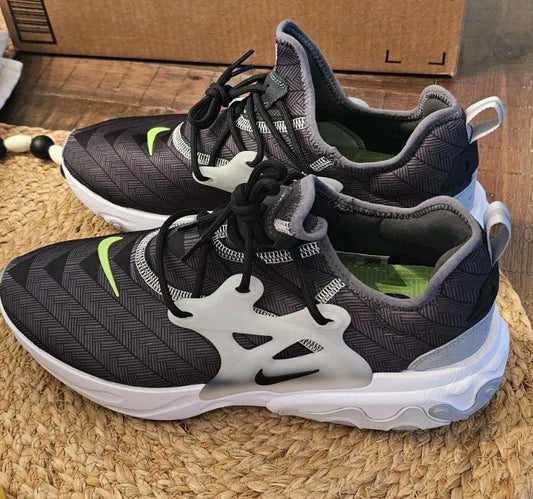 Nike React Presto Oregon Ducks PE Mens Team Issued Shoes  DC0672-001 Rare