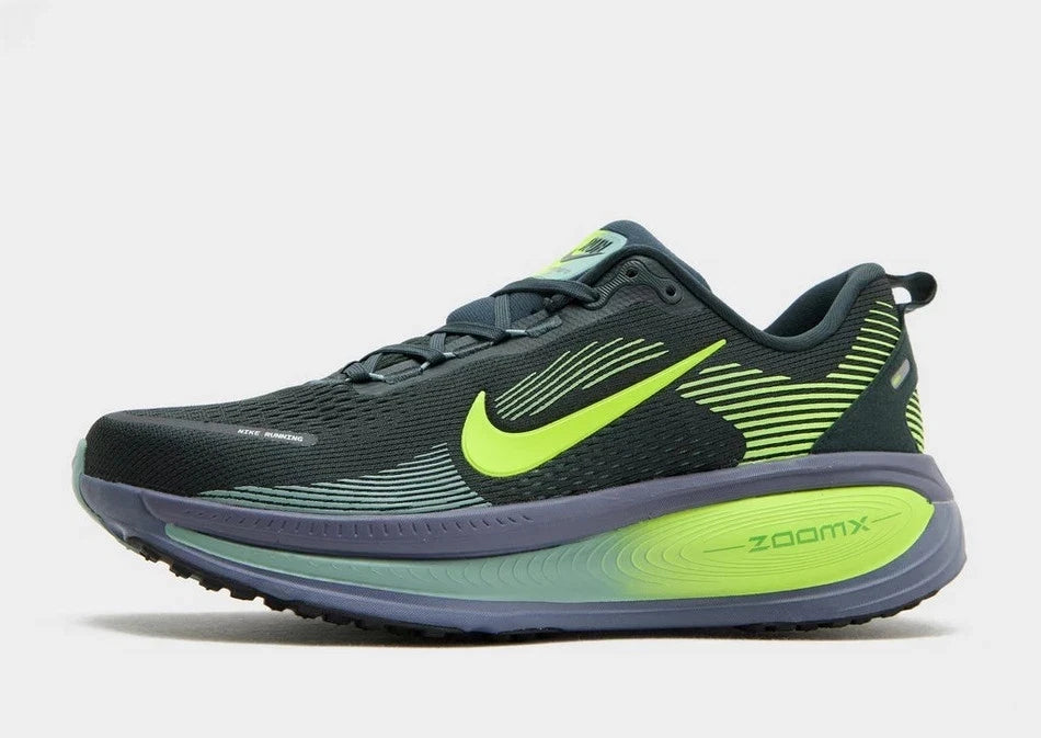 Nike Vomero 18 Men's Shoes in Green