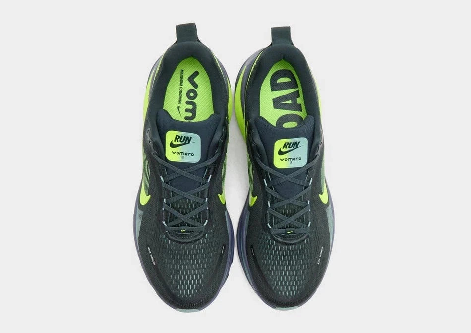 Nike Vomero 18 Men's Shoes in Green